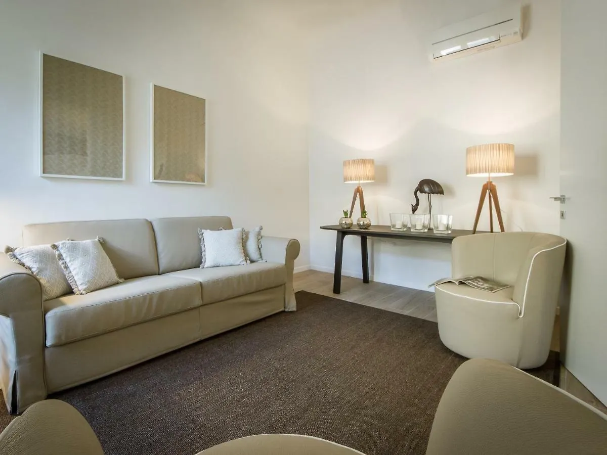 Mamo Florence - San Firenze Luxury Apartment 0*,